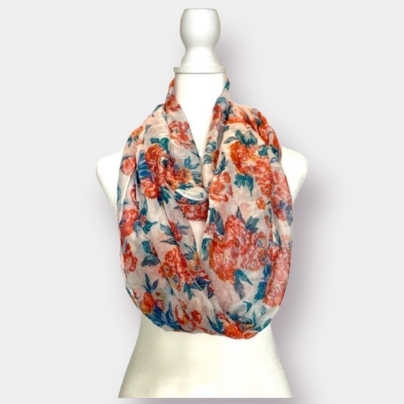 2 Infinity Scarves Chevron and Floral Scarf - Picture 3 of 12